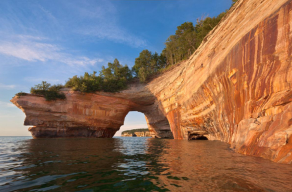 10 Breathtaking Photos of Pictured Rocks