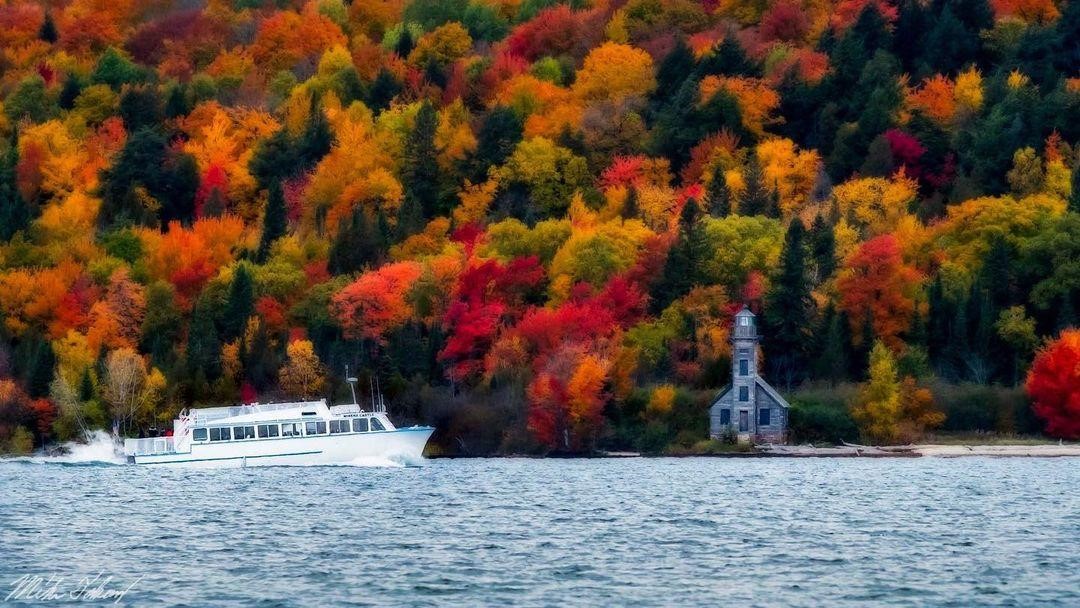 Cruising to the East Channel Lighthouse in the fall. PC: Instagram user @ miket.imagery Cruising to the East Channel Lighthouse in the fall. PC: Instagram user @ miket.imagery