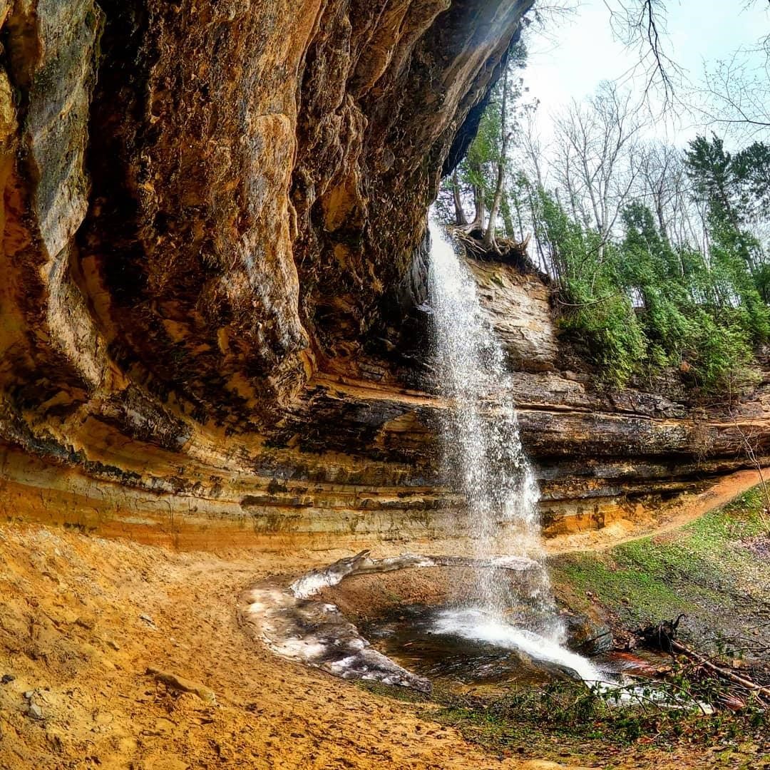 Munising Falls. PC: Instagrammer @michigan_girly