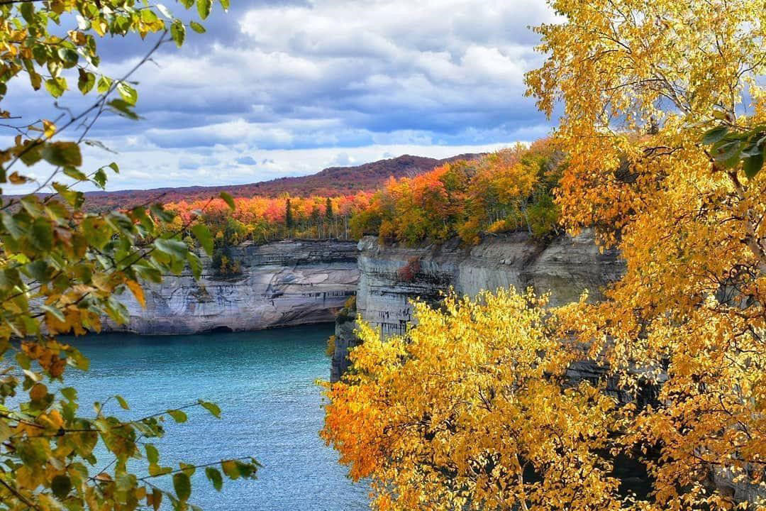 Fall colors at Pictured Rocks