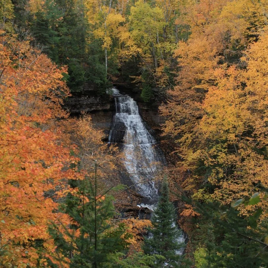 Chapel Falls in the autumn. PC: Instagrammer @aadinallappa