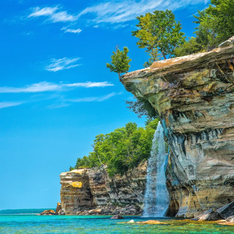 Spray Falls of Pictured Rocks National Lakeshore Pictured-Rocks-Cruises-Tour
