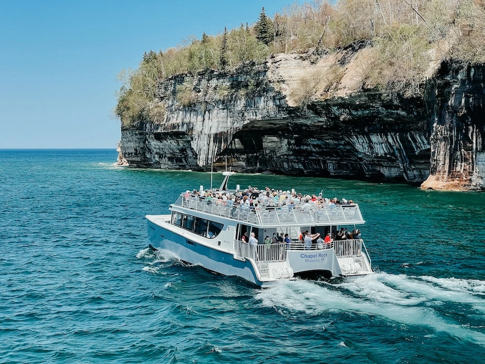Get the Best View of the Pictured Rocks National Lakeshore